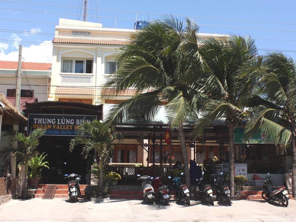 Pay Ocean Valley Hotel Mui Ne Exteriör bild
